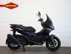 SR GT 200