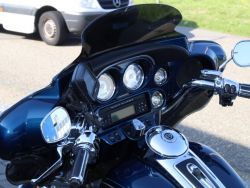 HARLEY-DAVIDSON - FLHTCUSE CVO