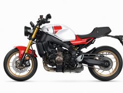YAMAHA - XSR 900
