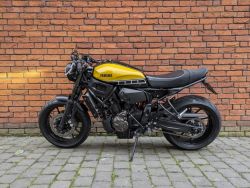 YAMAHA - XSR 700