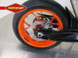 KTM - 890 Duke R
