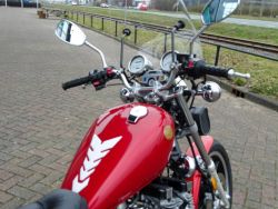 YAMAHA - XJ 700 S