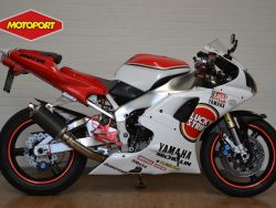 YZF R1