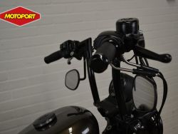 HARLEY-DAVIDSON - XL 883 IRON