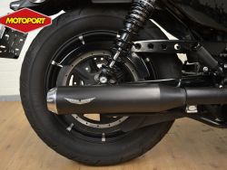 HARLEY-DAVIDSON - XL 883 IRON