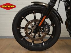 HARLEY-DAVIDSON - XL 883 IRON