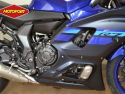 YAMAHA - R7