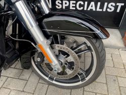HARLEY-DAVIDSON - FLHXS STREETGLIDE FLHX M8