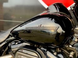 HARLEY-DAVIDSON - FLHX STREETGLIDE FLHXS ST UITV