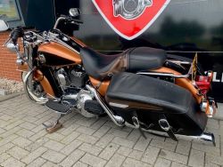 HARLEY-DAVIDSON - FLHRC ROADKING ROAD KING FLHR