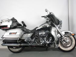 HARLEY-DAVIDSON - FLHTCUI