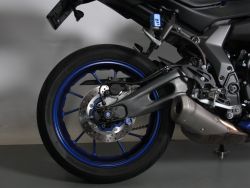 YAMAHA - R7