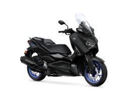 XMAX 300