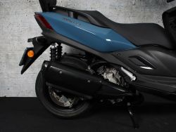 YAMAHA - TriCity 300