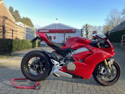 PANIGALE V4 S RED