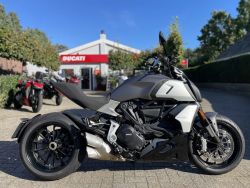 Diavel 1260 Sandstone Grey - DUCATI