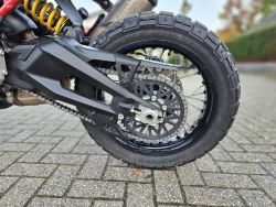 DUCATI - Desert X Rally - Iron Giant Li