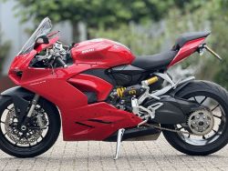 DUCATI - PANIGALE V2 RED