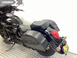 SUZUKI - C 800