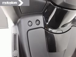 PEUGEOT - METROPOLIS 400