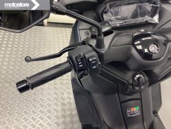 YAMAHA - X-MAX 300 ABS