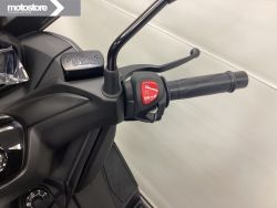 YAMAHA - X-MAX 300 ABS