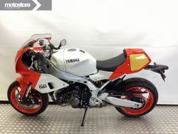 YAMAHA - XSR 900 GP