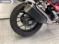 HONDA - CB 750 HORNET