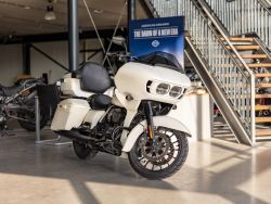FLTRXS Road Glide Special Soli