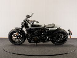 HARLEY-DAVIDSON - Sportster S