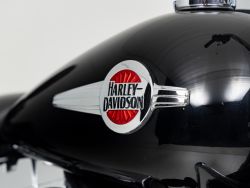 HARLEY-DAVIDSON - FLHC Heritage Classic