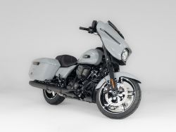 HARLEY-DAVIDSON - FLHX Street Glide Black trim -