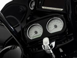 HARLEY-DAVIDSON - ROAD GLIDE SPECIAL