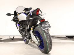 YAMAHA - YZF R1M