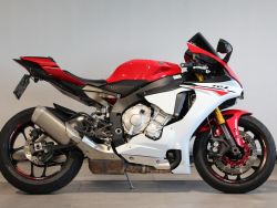 YZF R1 - YAMAHA