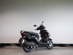 YAMAHA - RAYZR
