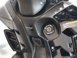 YAMAHA - RAYZR