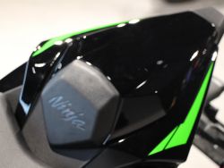 KAWASAKI - ZX-6 R