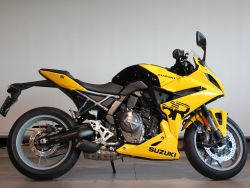 GSX-8R