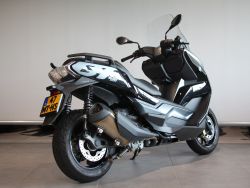 BMW - C 400 GT