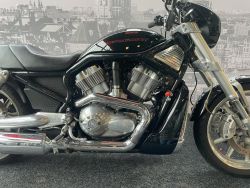 HARLEY-DAVIDSON - VRSCR STREETROD