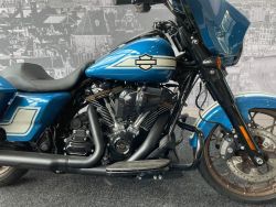 HARLEY-DAVIDSON - FLHXST STREET GLIDE ST