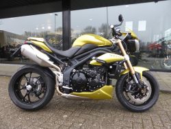 SPEED TRIPLE 1050 ABS Hele moo