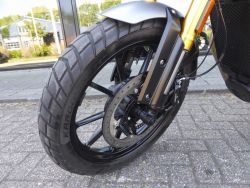 TRIUMPH - Scrambler 400 X Van eerste eig