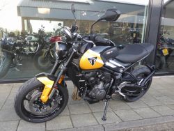 TRIUMPH - Trident 660 cruise control, sh