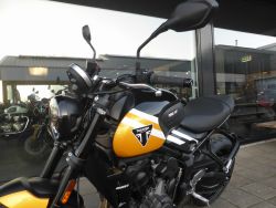 TRIUMPH - Trident 660 cruise control, sh