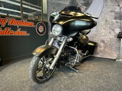 HARLEY-DAVIDSON - FLHX STREET GLIDE