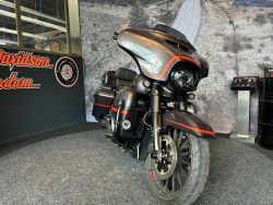 HARLEY-DAVIDSON - FLHXSE STREET GLIDE CVO 131ci