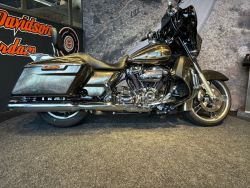 HARLEY-DAVIDSON - FLHXS STREET GLIDE