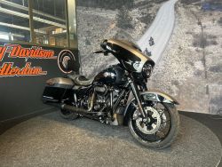 FLHXS STREET GLIDE SPECIAL Two